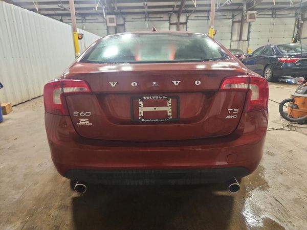 2013 VOLVO S60