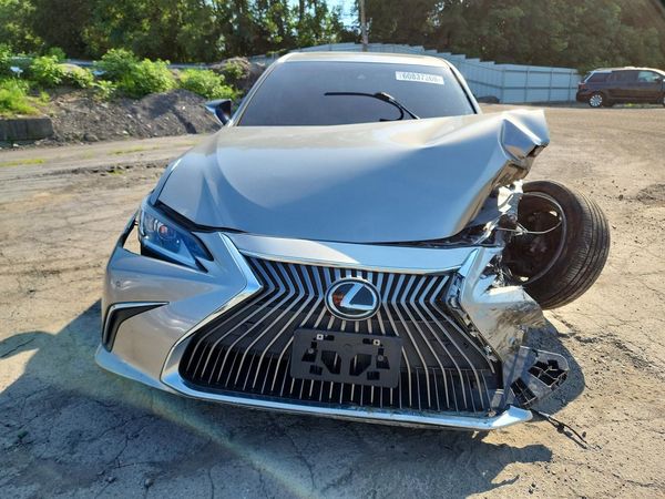 2020 LEXUS ES