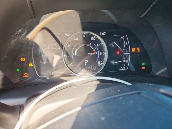 2020 LEXUS ES