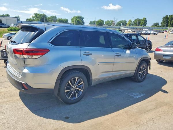 2018 TOYOTA HIGHLANDER