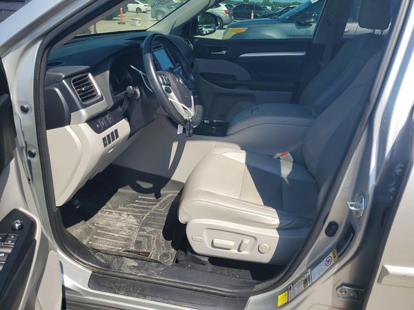 2018 TOYOTA HIGHLANDER