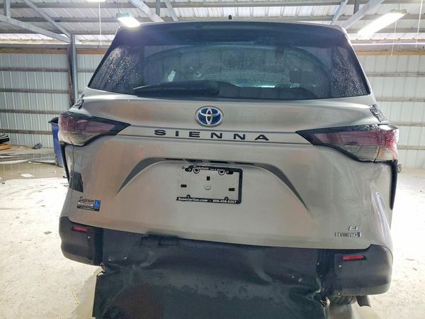 2024 TOYOTA SIENNA