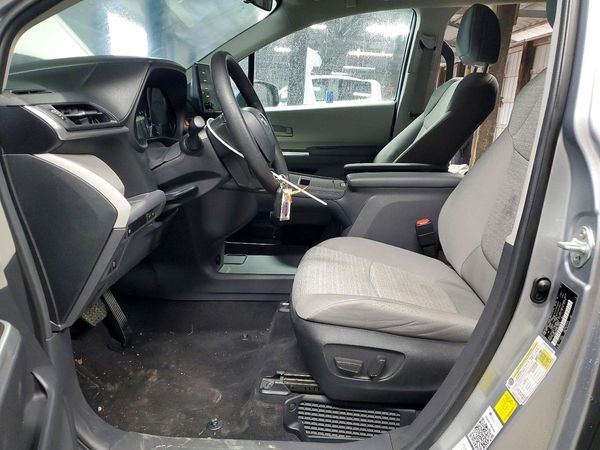 2024 TOYOTA SIENNA