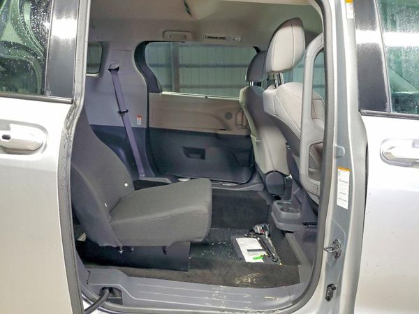 2024 TOYOTA SIENNA