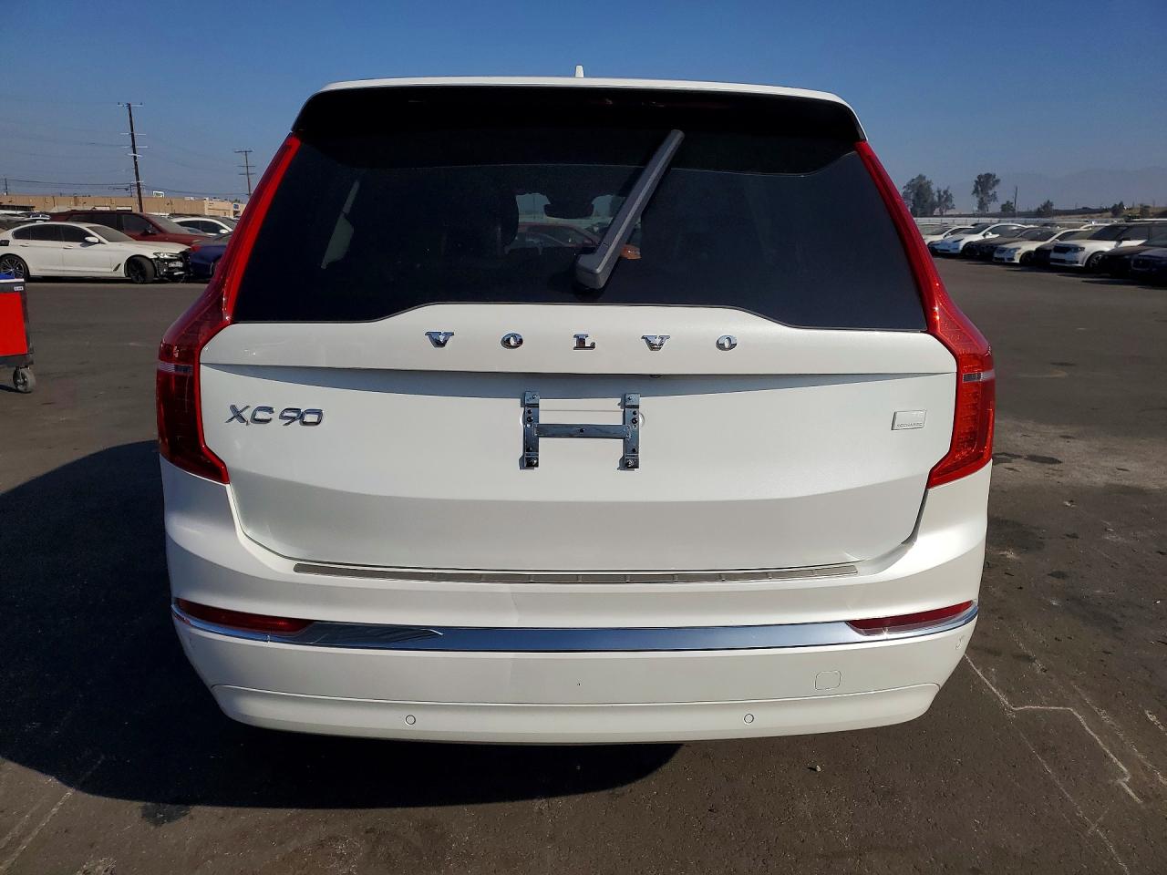 2024 VOLVO XC90 Plus Bright