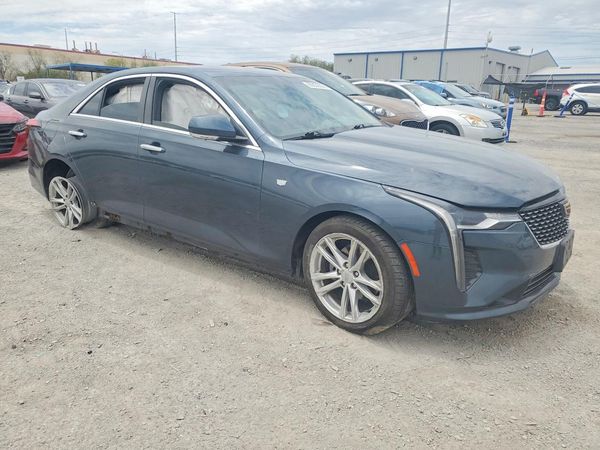 2022 CADILLAC CT4 Luxury