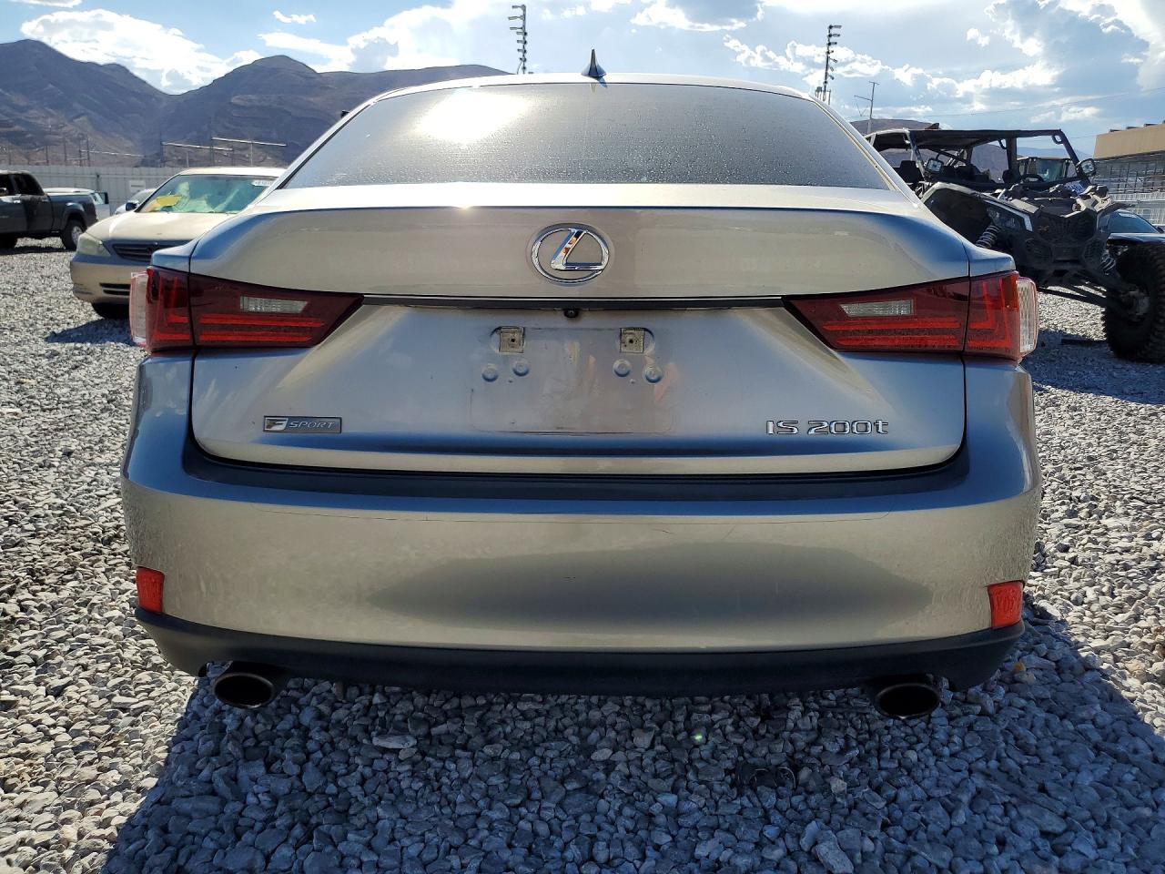 2016 LEXUS IS 200t