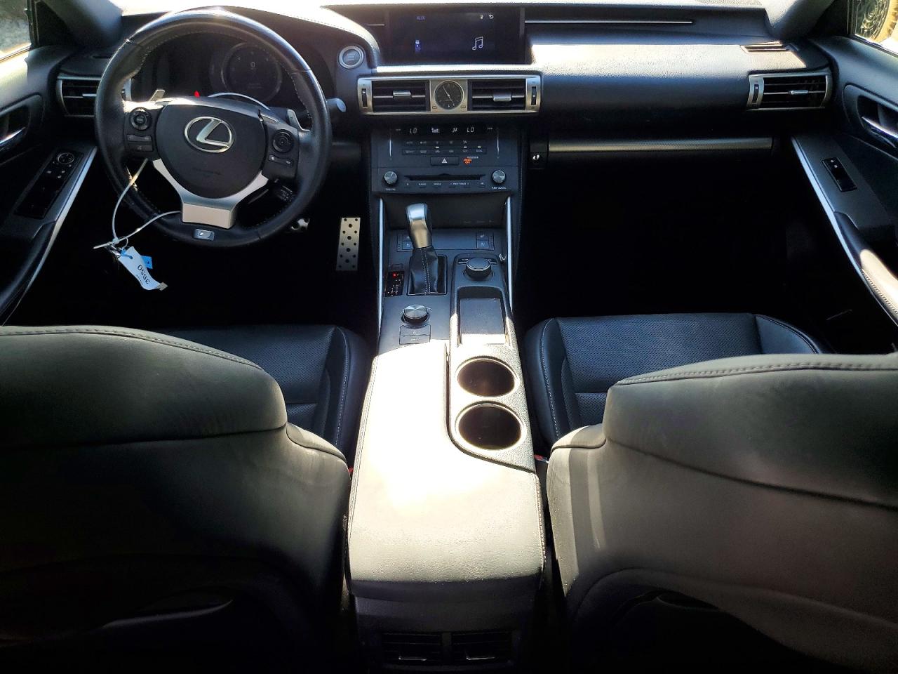2016 LEXUS IS 200t