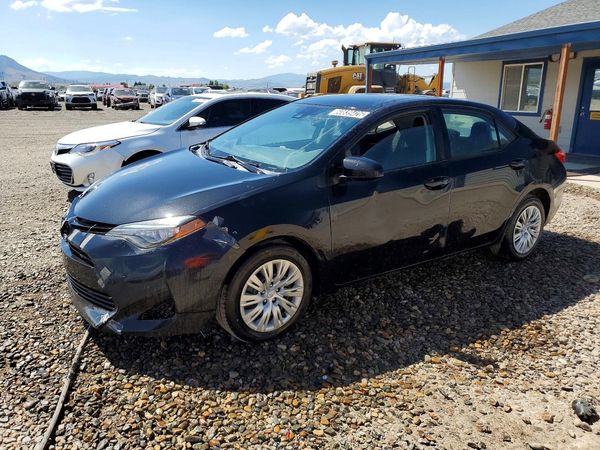 2017 TOYOTA COROLLA