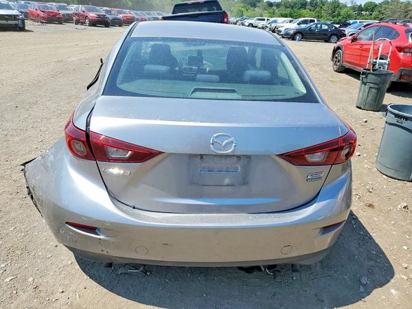 2015 MAZDA 3