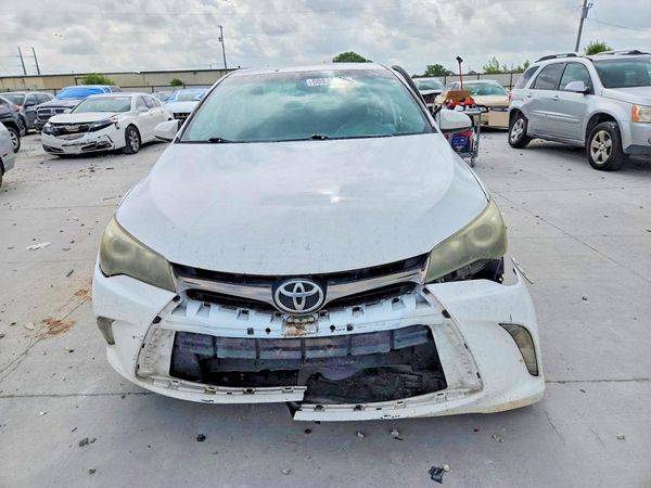 2015 TOYOTA CAMRY