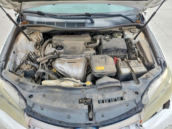 2015 TOYOTA CAMRY