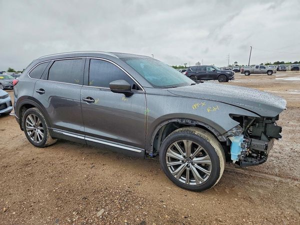 2021 MAZDA CX-9 Signature