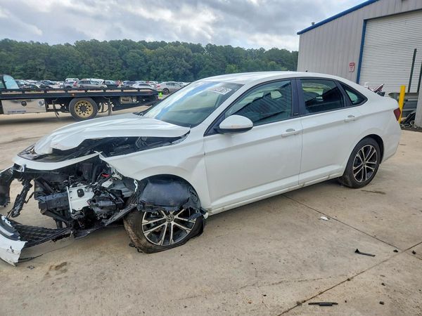 2026 VOLKSWAGEN JETTA Sport — Front 3/4