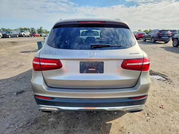 2019 MERCEDES-BENZ GLC GLC 300-4M