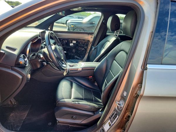 2019 MERCEDES-BENZ GLC GLC 300-4M