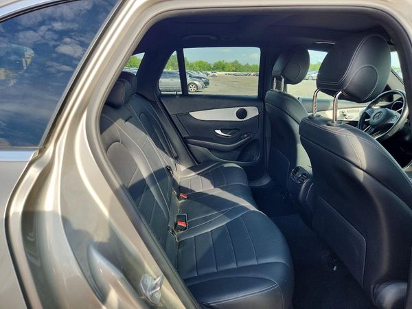 2019 MERCEDES-BENZ GLC GLC 300-4M