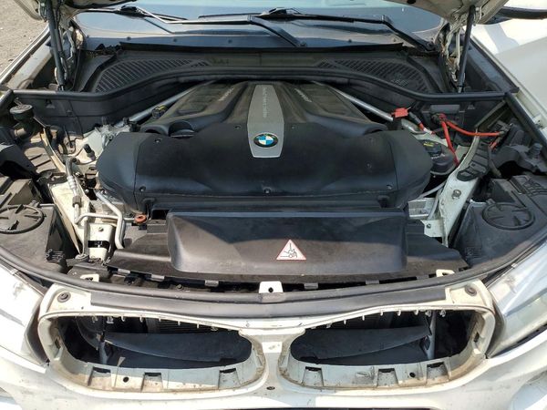 2015 BMW X5 xDrive50i