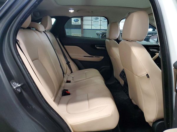 2019 JAGUAR F-PACE