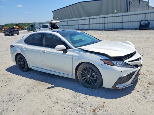 2024 TOYOTA CAMRY XSE
