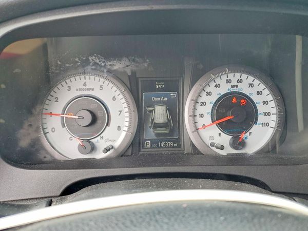 2019 TOYOTA SIENNA SE/SE Premium