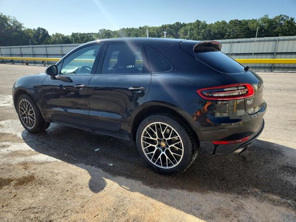 2017 PORSCHE MACAN