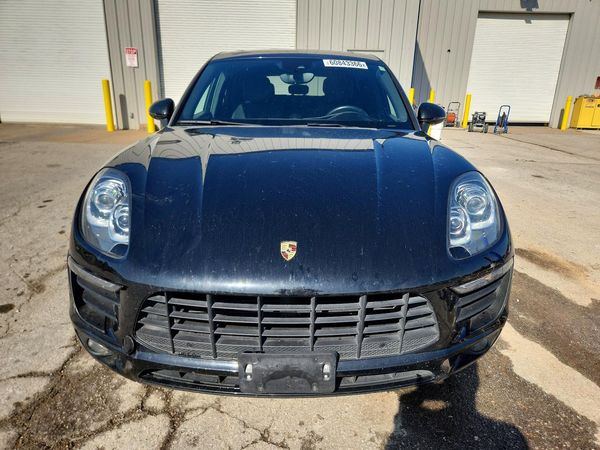 2017 PORSCHE MACAN