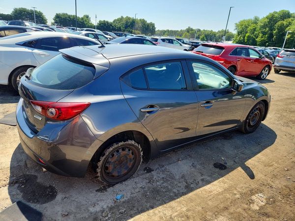 2015 MAZDA 3 Sport/GX