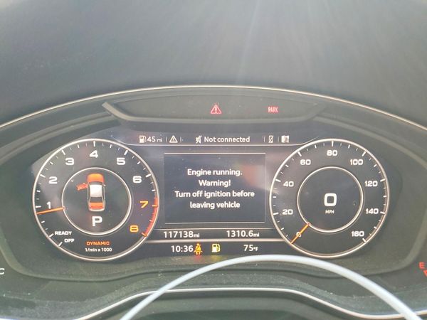 2017 AUDI A4 quattro Premium