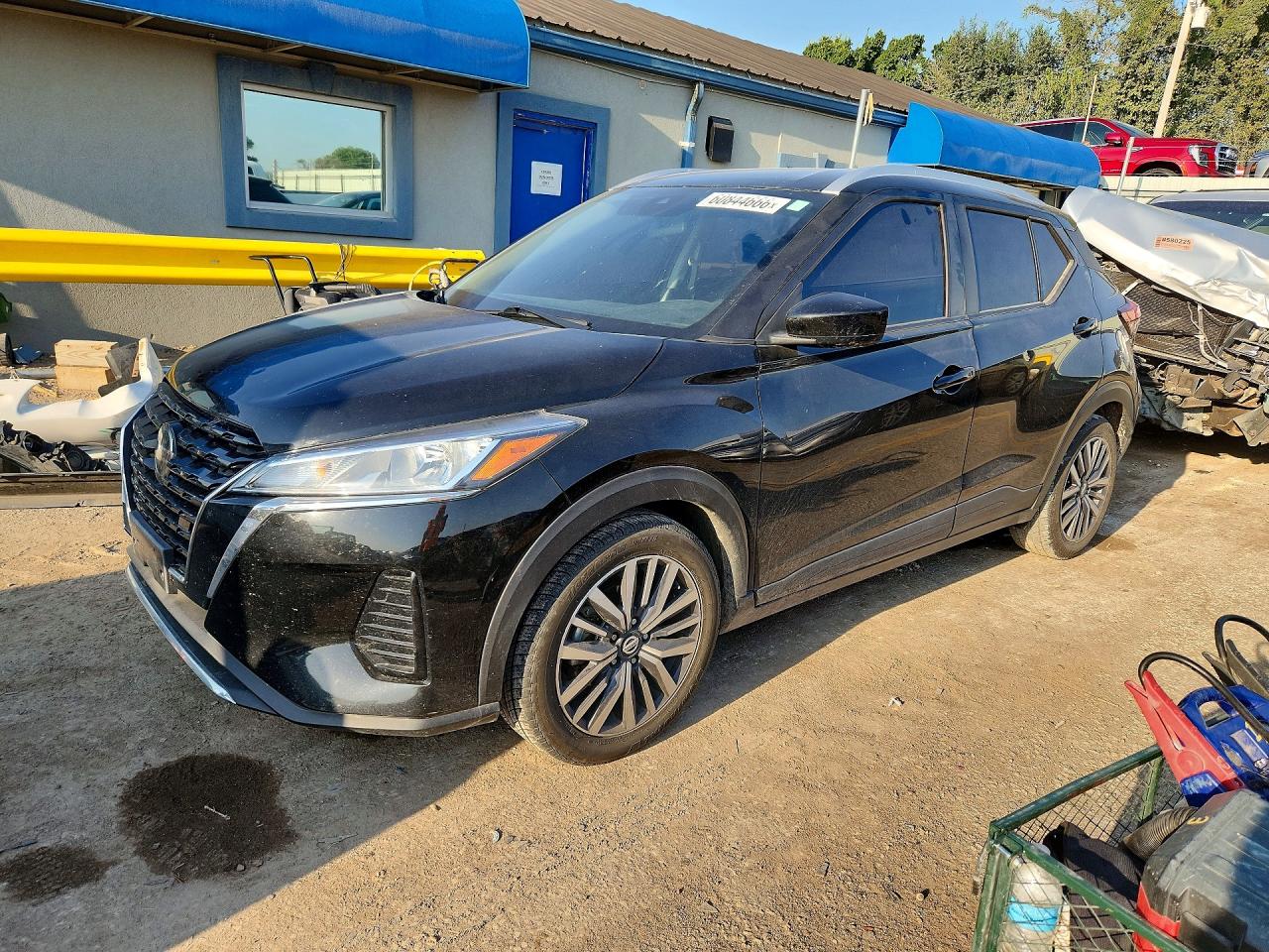 2021 NISSAN KICKS