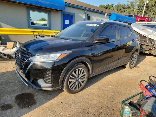 2021 NISSAN KICKS