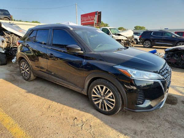 2021 NISSAN KICKS