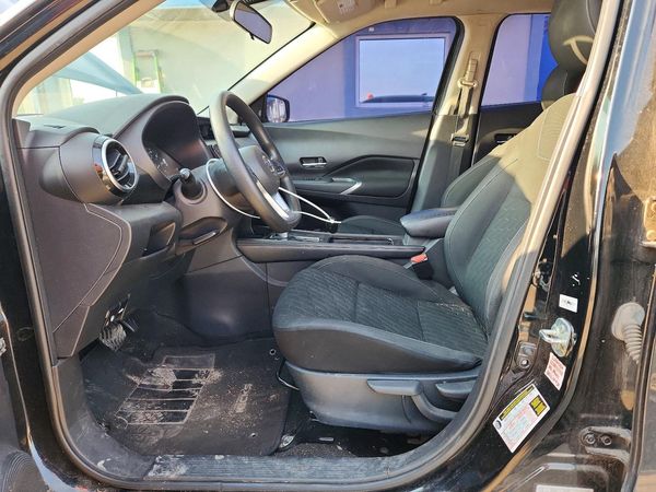 2021 NISSAN KICKS
