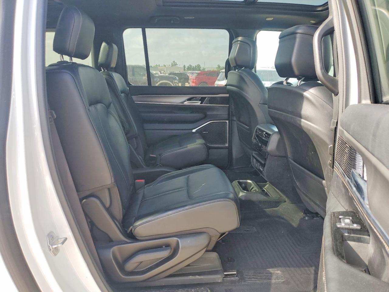 2024 JEEP WAGONEER L SERIES II 4X4
