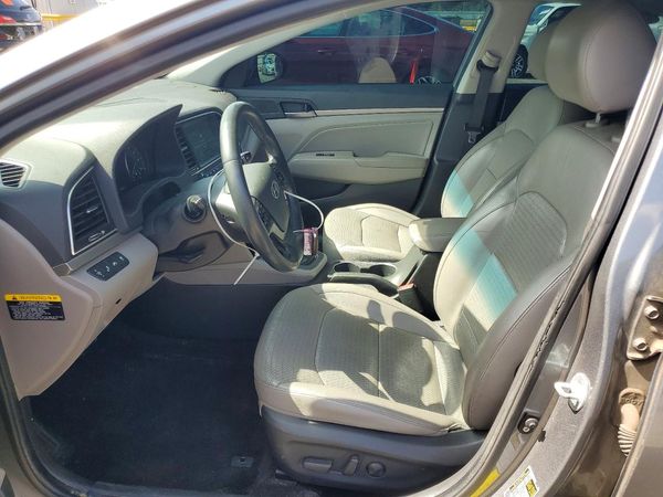 2017 HYUNDAI ELANTRA