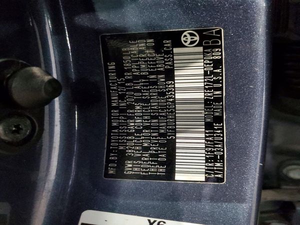 2016 TOYOTA COROLLA