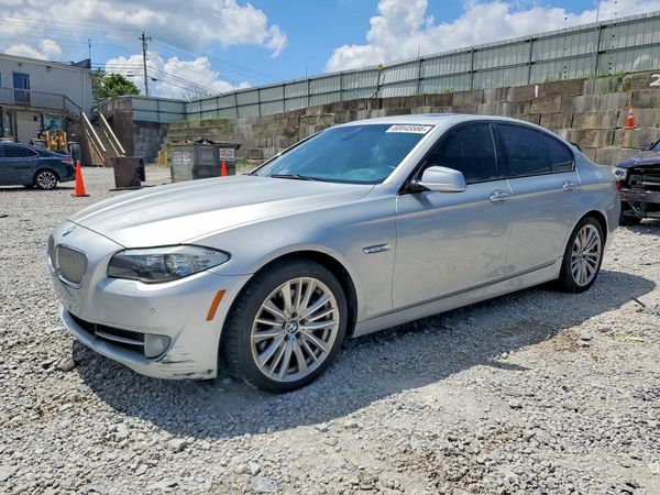 2012 BMW 550