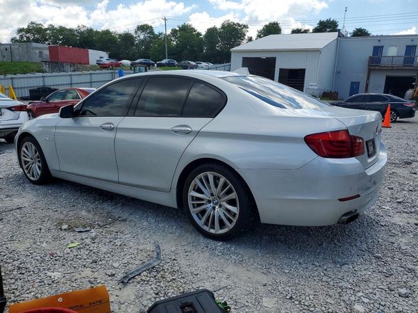2012 BMW 550
