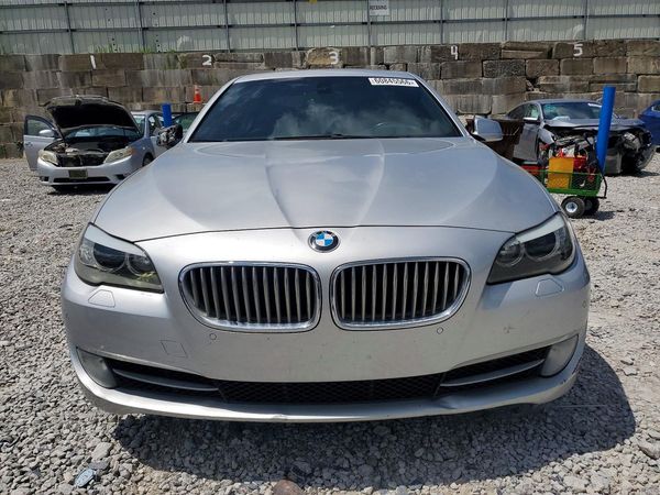 2012 BMW 550