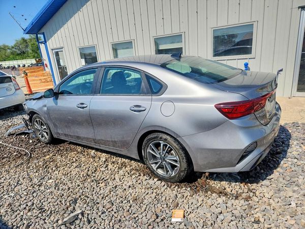 2022 KIA FORTE FE, LXS