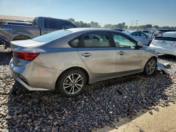 2022 KIA FORTE FE, LXS