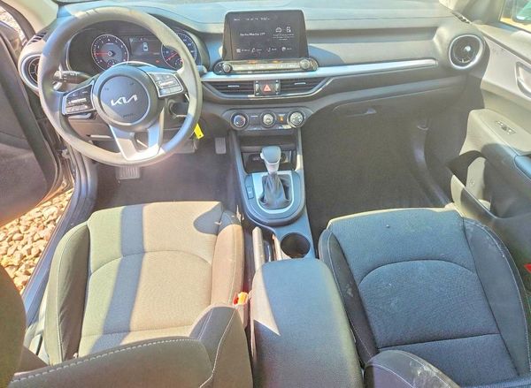 2022 KIA FORTE FE, LXS