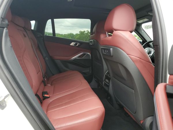 2022 BMW X6