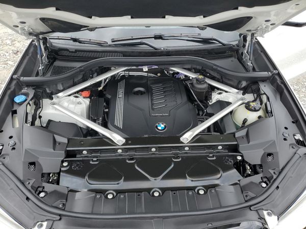 2022 BMW X6