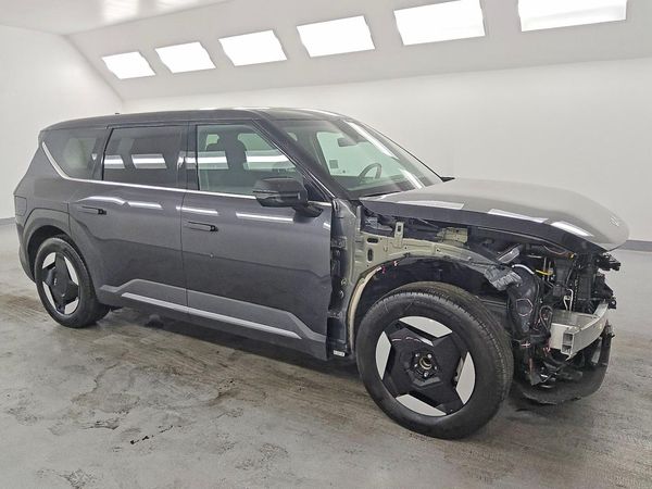 2026 KIA EV9 Light LR — Passenger 3/4