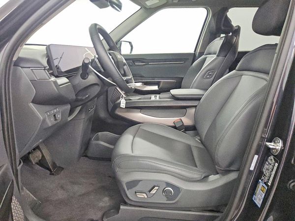 2026 KIA EV9 Light LR — DENT