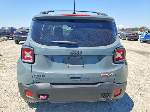 2018 JEEP RENEGADE TRAILHAWK 4X4