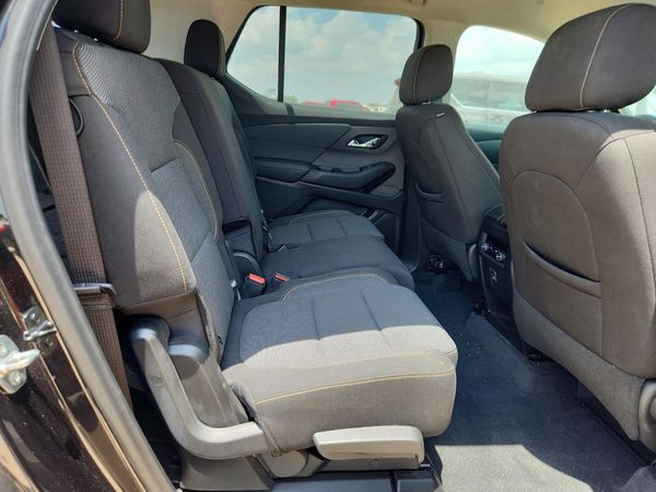2021 CHEVROLET TRAVERSE LS