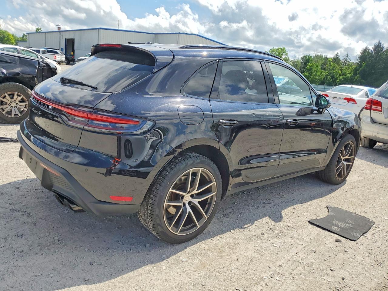 2023 PORSCHE MACAN S