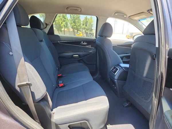2019 KIA SORENTO L, LX, S